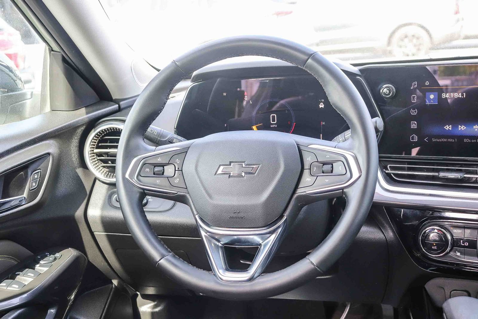 Used 2025 Chevrolet Trax ACTIV w/ Driver Confidence Package FWD image 15