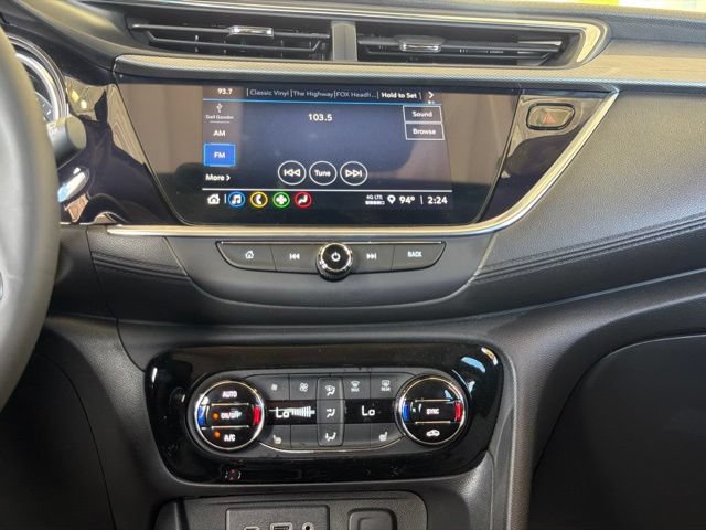 Used 2023 Buick Encore GX Select w/ Sport Touring Package FWD image 18