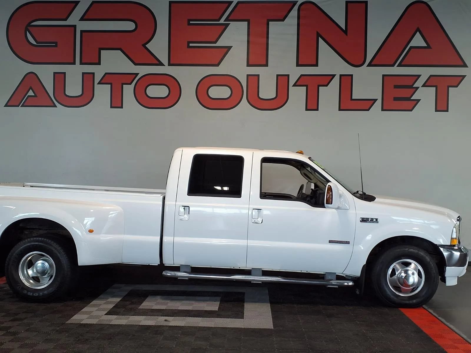 Used 2003 Ford F350 2WD Crew Cab DRW Super Duty image 1