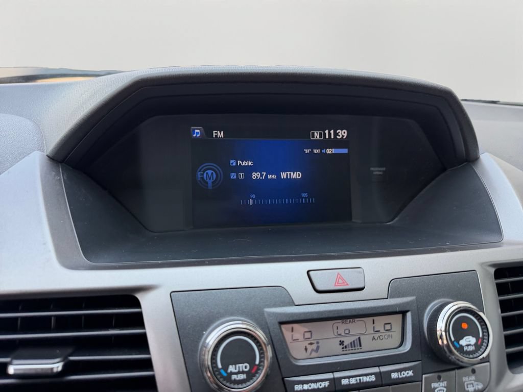 Used 2016 Honda Odyssey SE image 18