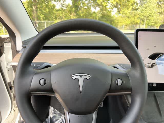 Used 2021 Tesla Model 3 Standard Range Plus RWD image 19