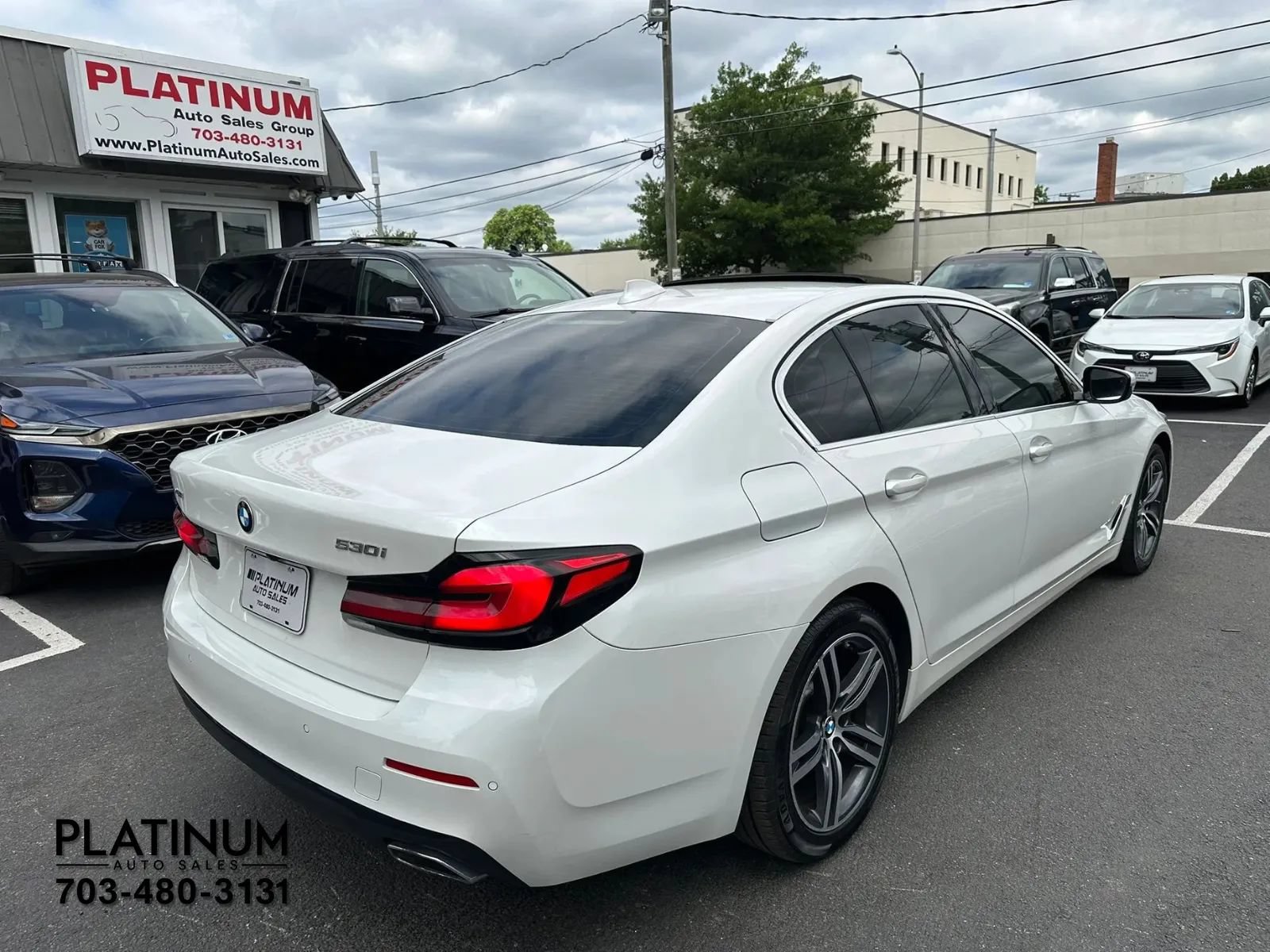 Used 2021 BMW 530i xDrive w/ Convenience Package AWD/4WD image 5