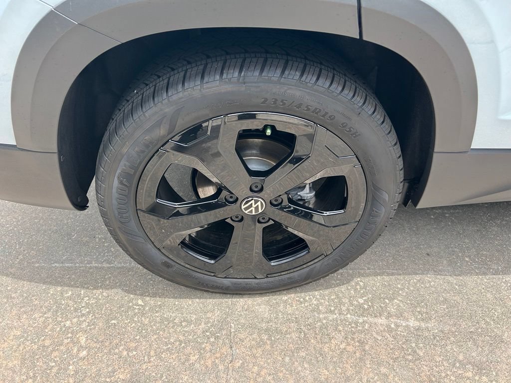 New 2026 Volkswagen Taos SEL AWD/4WD image 26