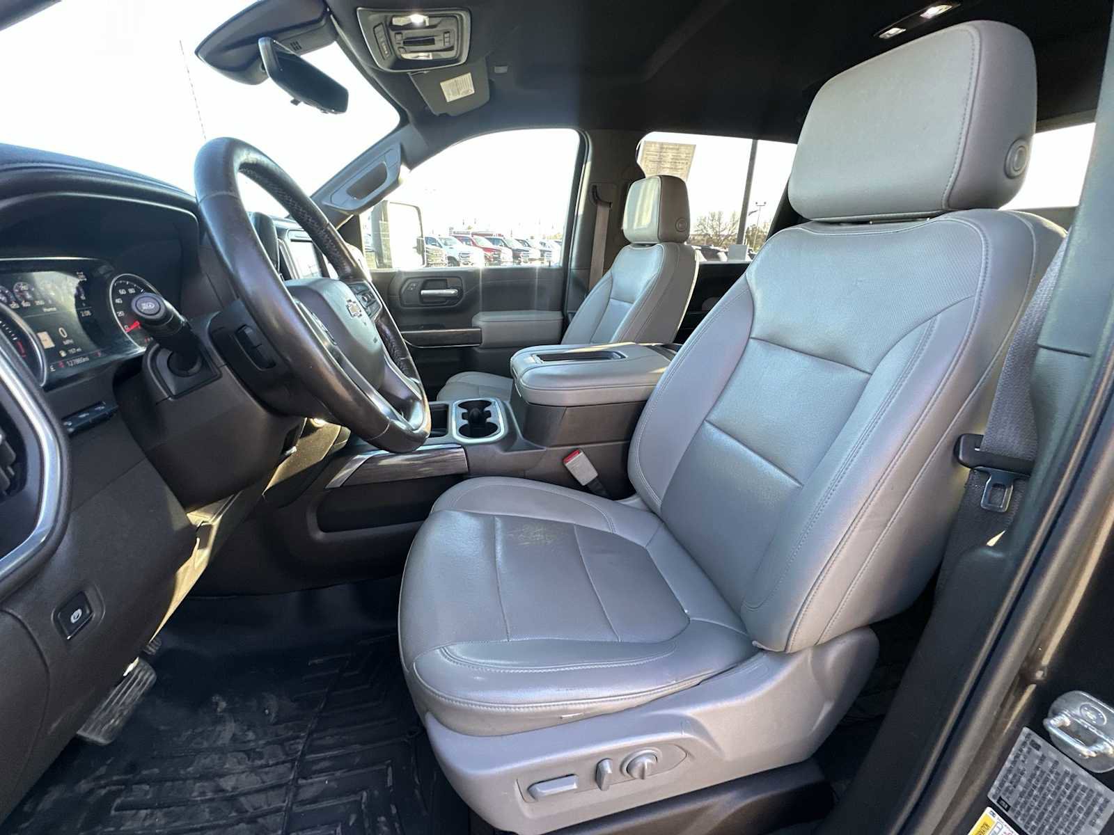 Used 2021 Chevrolet Silverado 3500 LTZ w/ LTZ Convenience Package image 13