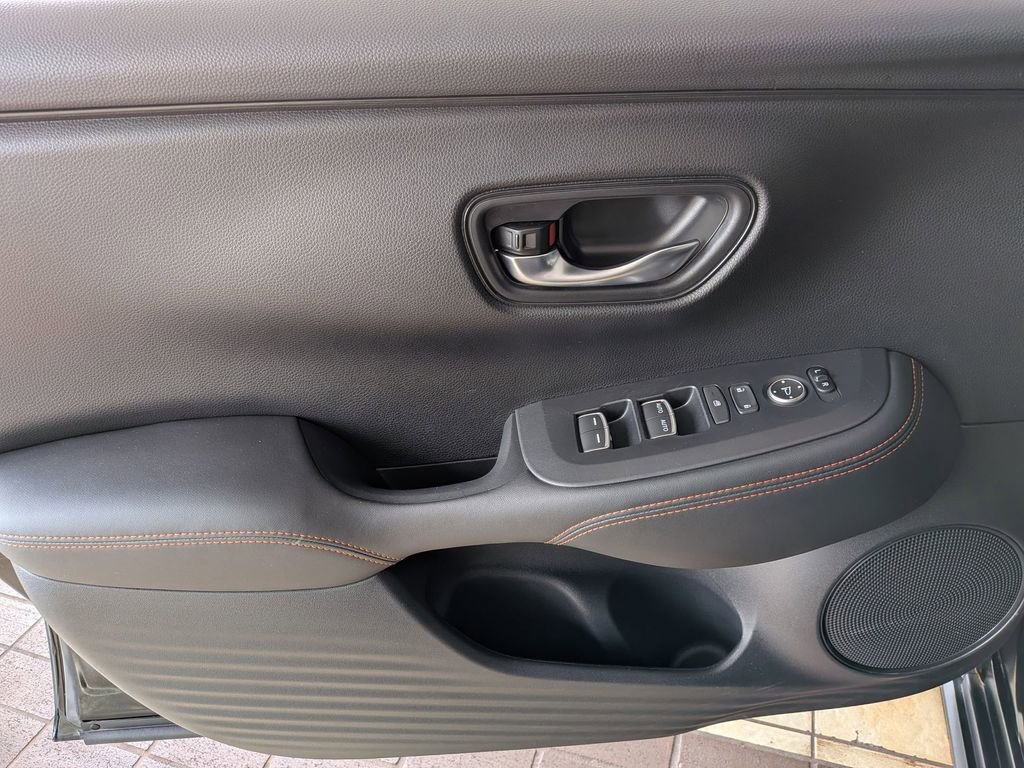 Used 2025 Honda HR-V Sport image 14