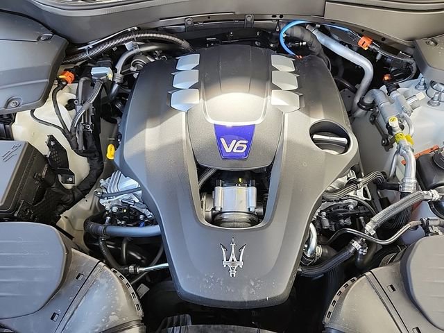 New 2024 Maserati Levante Modena Ultima image 16