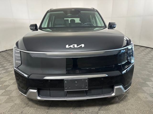Used 2024 Kia EV9 Wind image 8