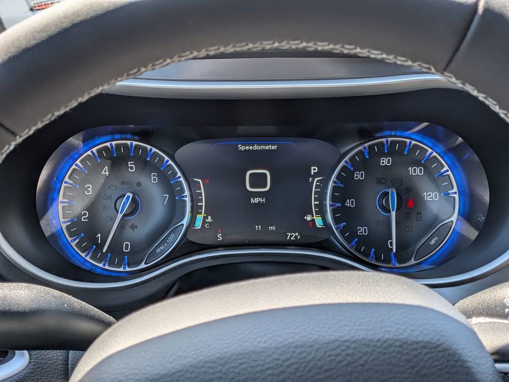 New 2026 Chrysler Pacifica Select image 17