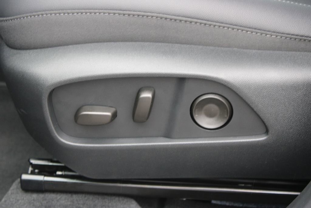 New 2026 Chevrolet Equinox LT FWD image 21