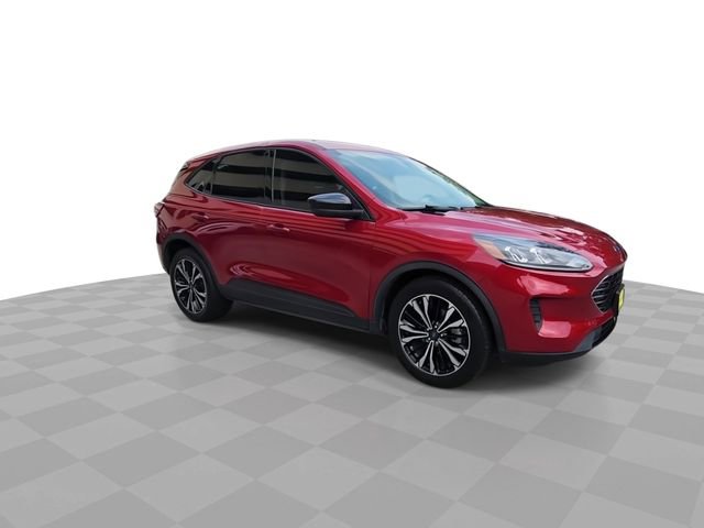 Used 2022 Ford Escape SE w/ SE Sport Appearance Package FWD image 2