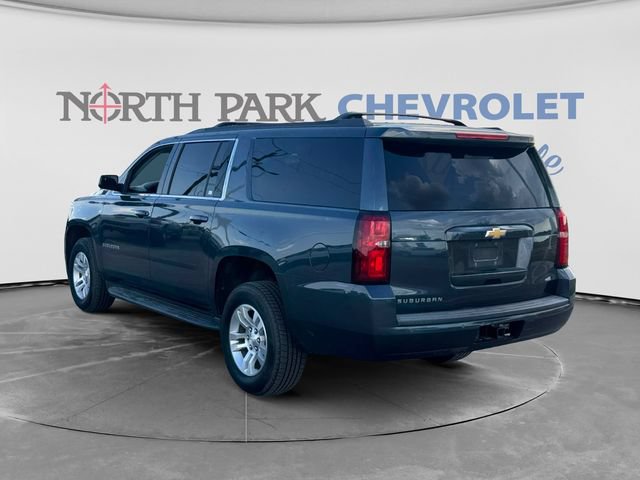 Certified 2019 Chevrolet Suburban LS w/ Enhanced Driver Alert Package RWD image 5