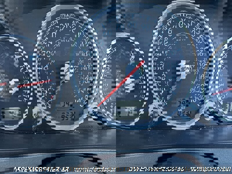 Used 2008 Chrysler Crossfire Limited image 14