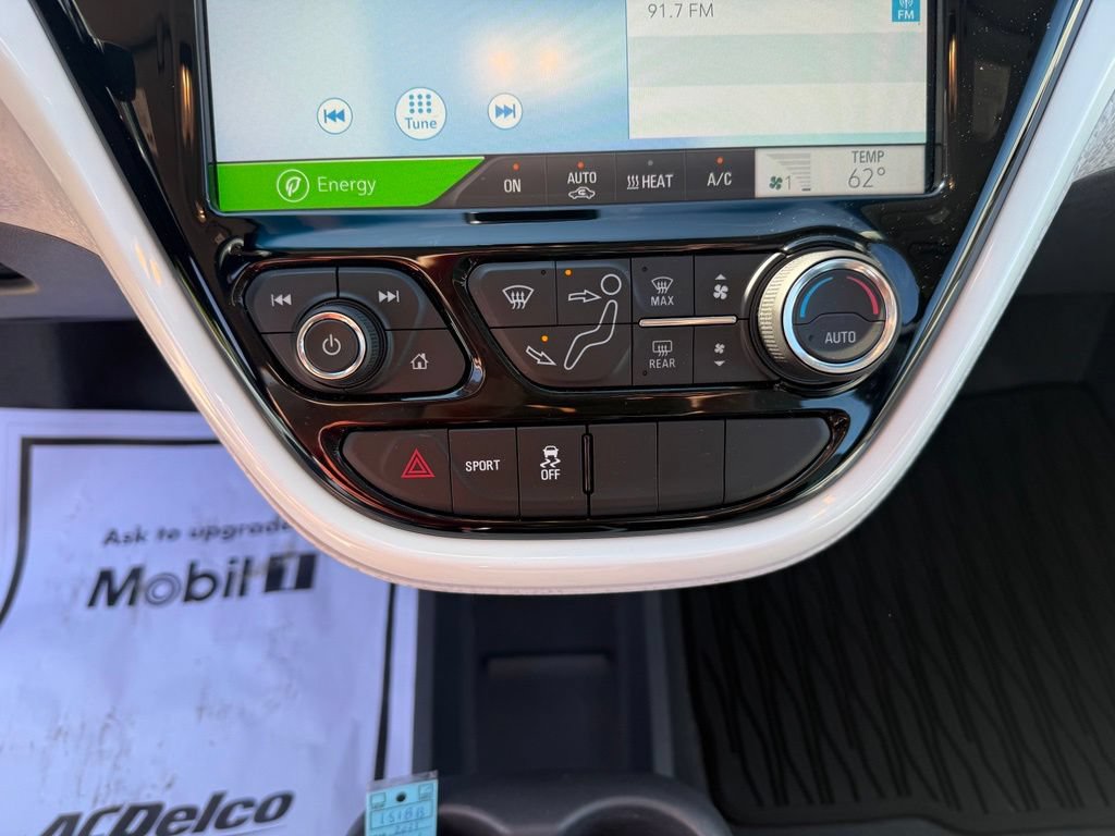 Used 2021 Chevrolet Bolt LT FWD image 36