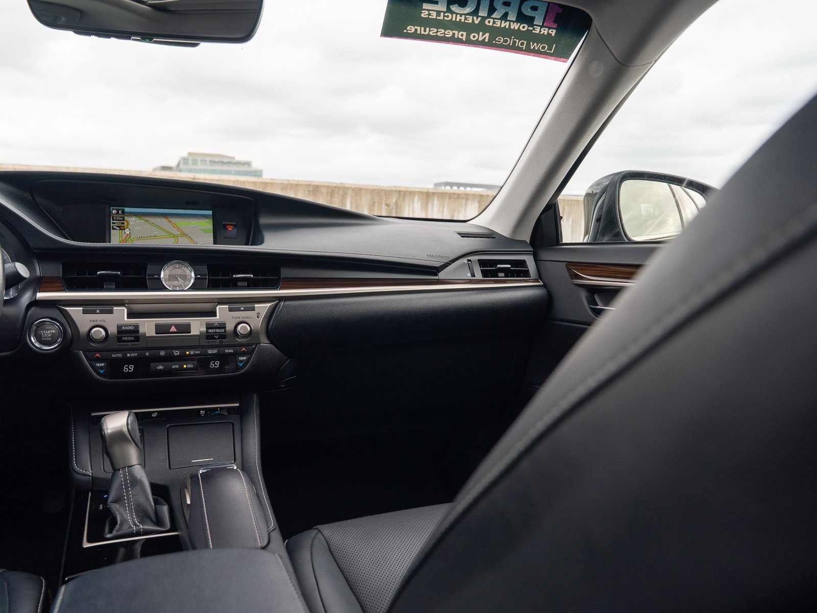 Used 2017 Lexus ES 350 w/ Navigation System Package FWD image 20