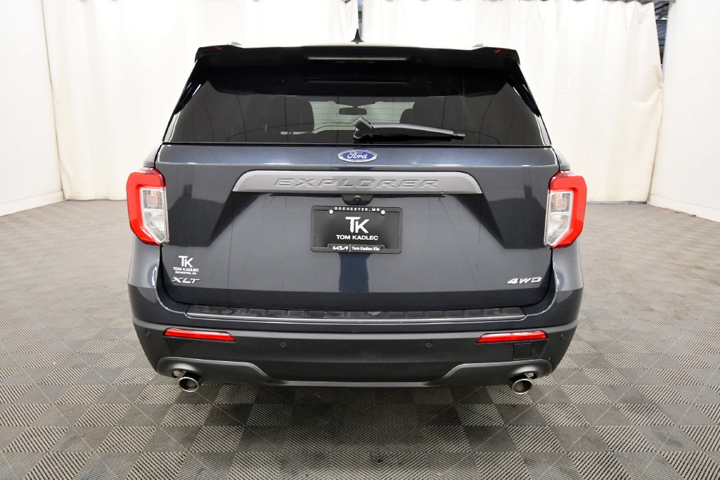 Used 2023 Ford Explorer XLT w/ Equipment Group 202A AWD/4WD image 6