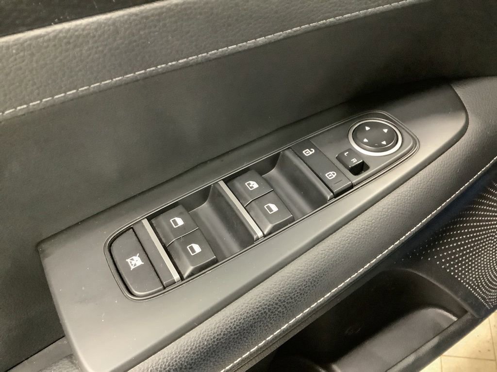 Certified 2023 Kia Forte GT-Line image 12