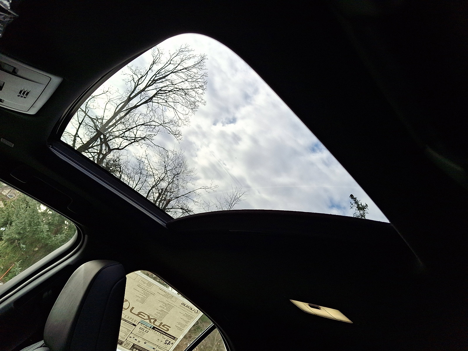 Used 2025 Lexus UX 300h AWD w/ Cold Area Package image 10