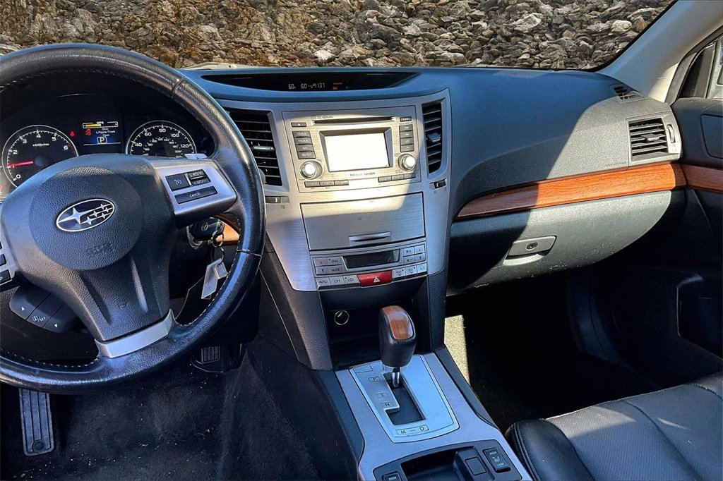 Used 2013 Subaru Outback 2.5i Limited w/ Moonroof Pkg image 6