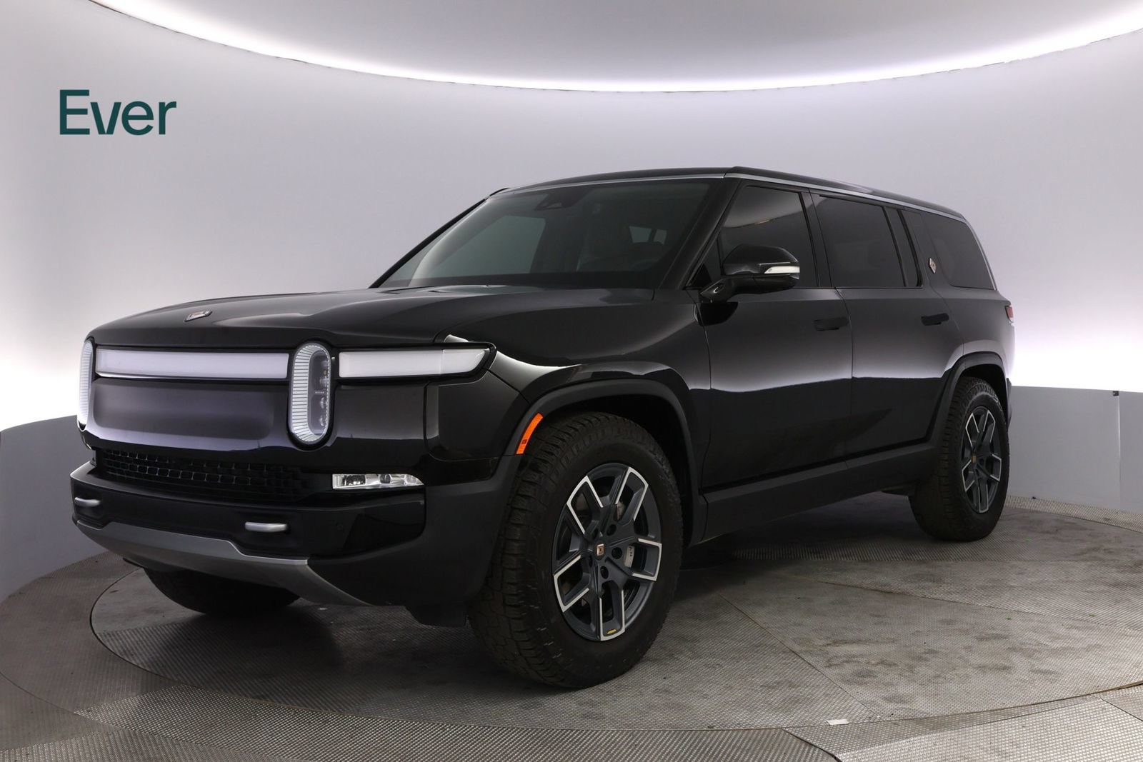 Used 2024 Rivian R1S Adventure AWD/4WD image 2