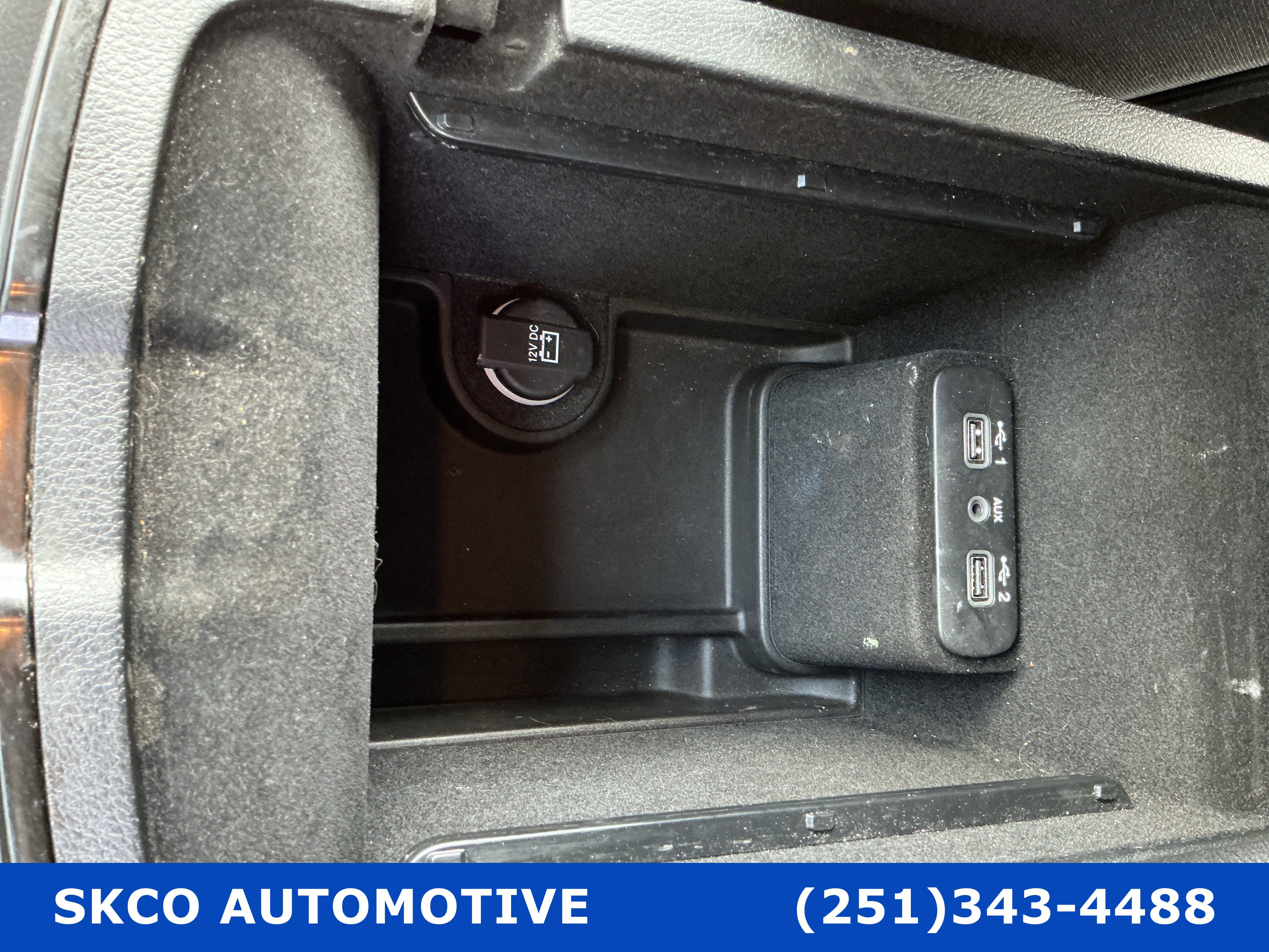 Used 2019 Dodge Charger SXT w/ Plus Group RWD image 25