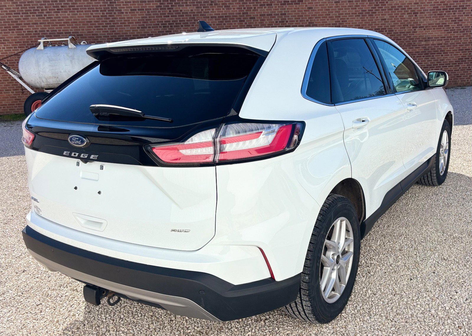 Certified 2024 Ford Edge SEL w/ Convenience Package image 3