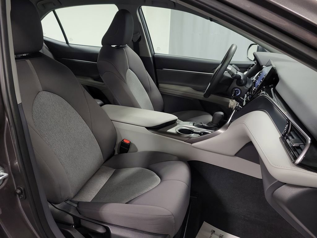 Used 2023 Toyota Camry LE image 25