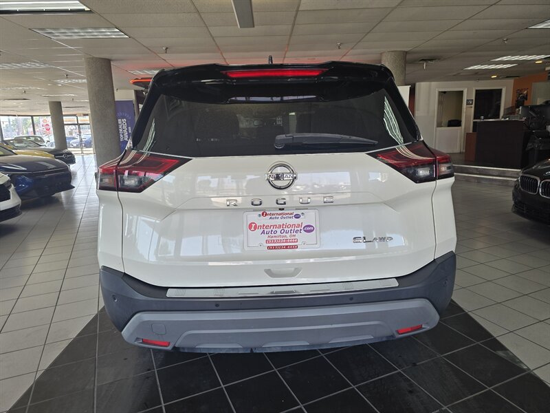 Used 2021 Nissan Rogue SL AWD/4WD image 5