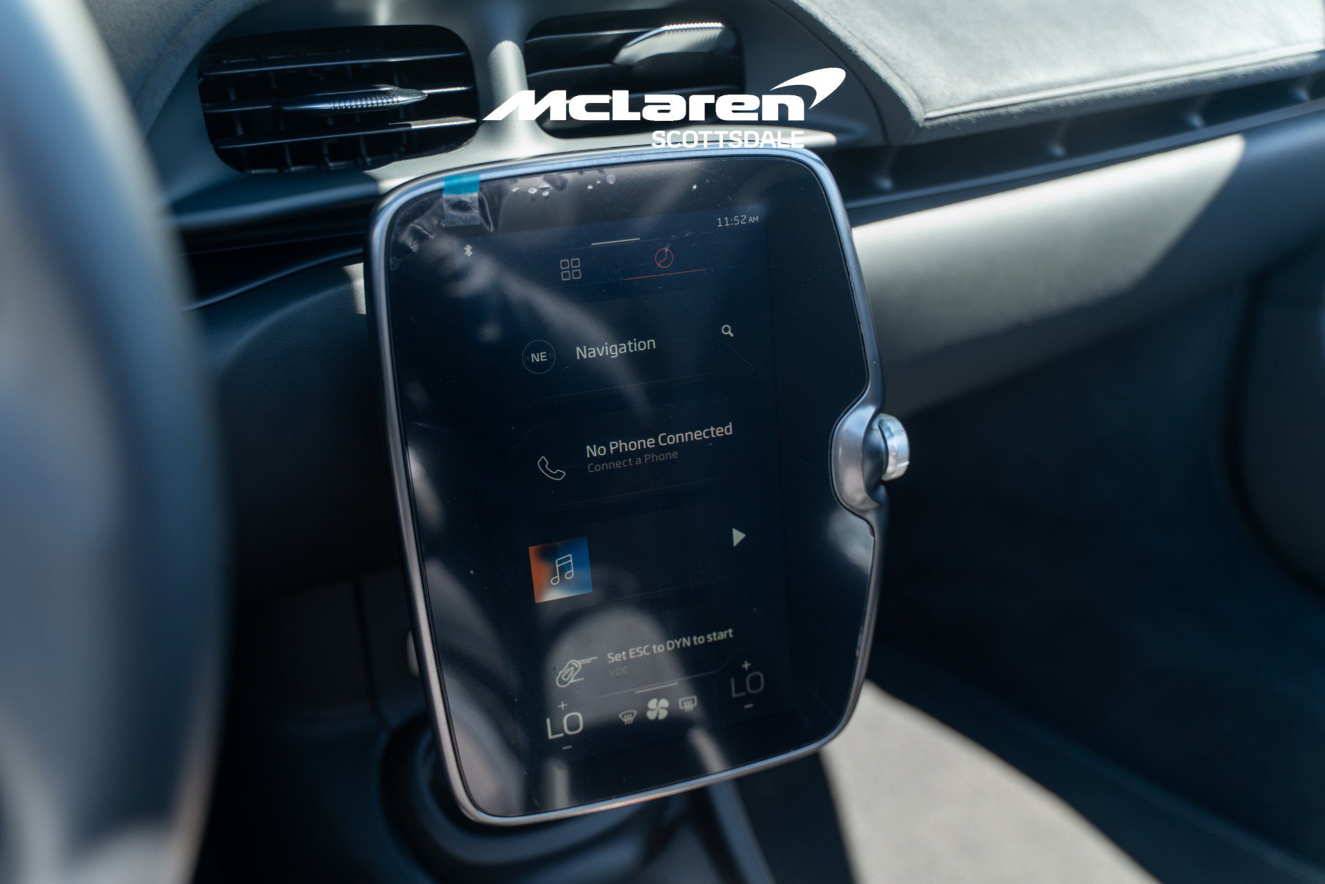 Used 2025 McLaren Artura Spider image 15