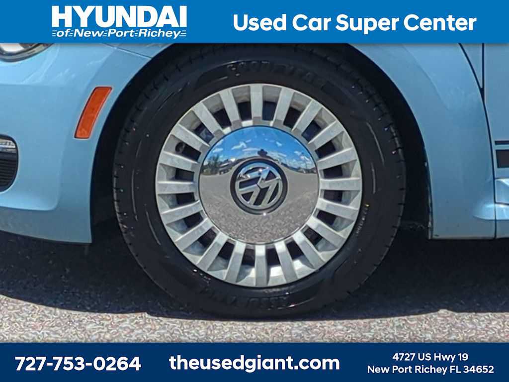 Used 2013 Volkswagen Beetle 2.5 FWD image 10