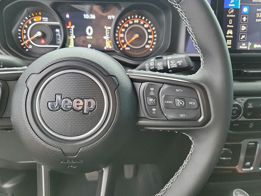 Used 2025 Jeep Wrangler Sport AWD/4WD image 19