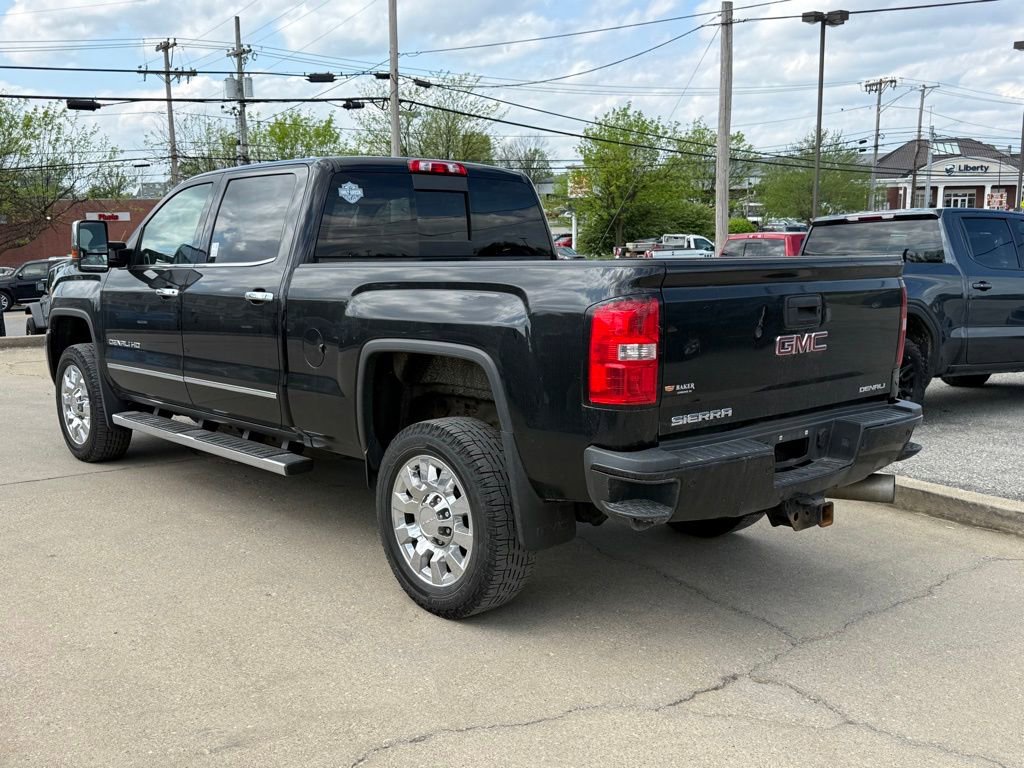 Used 2019 GMC Sierra 2500 Denali w/ Duramax Plus Package image 9