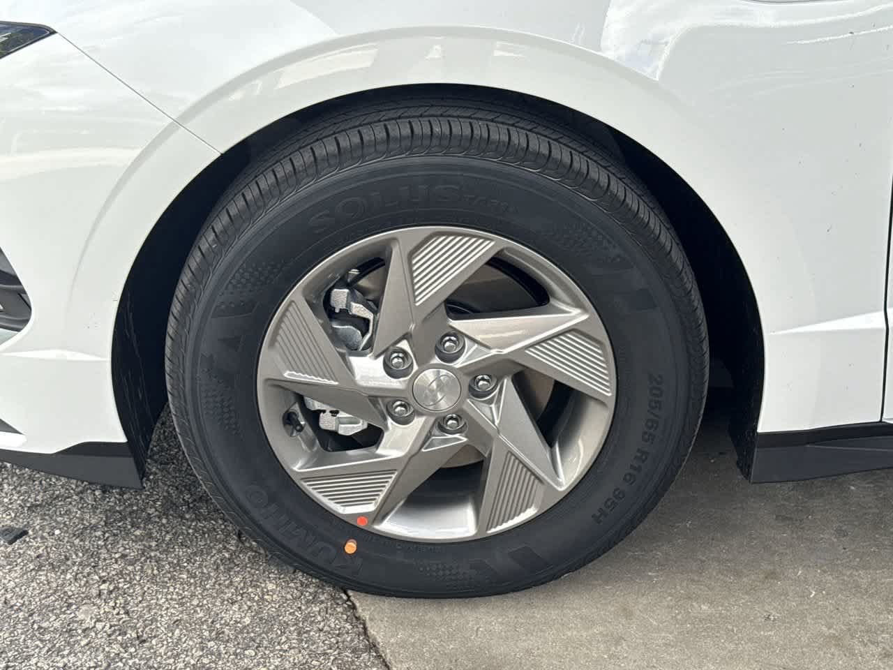 Used 2026 Hyundai Sonata SE FWD image 11