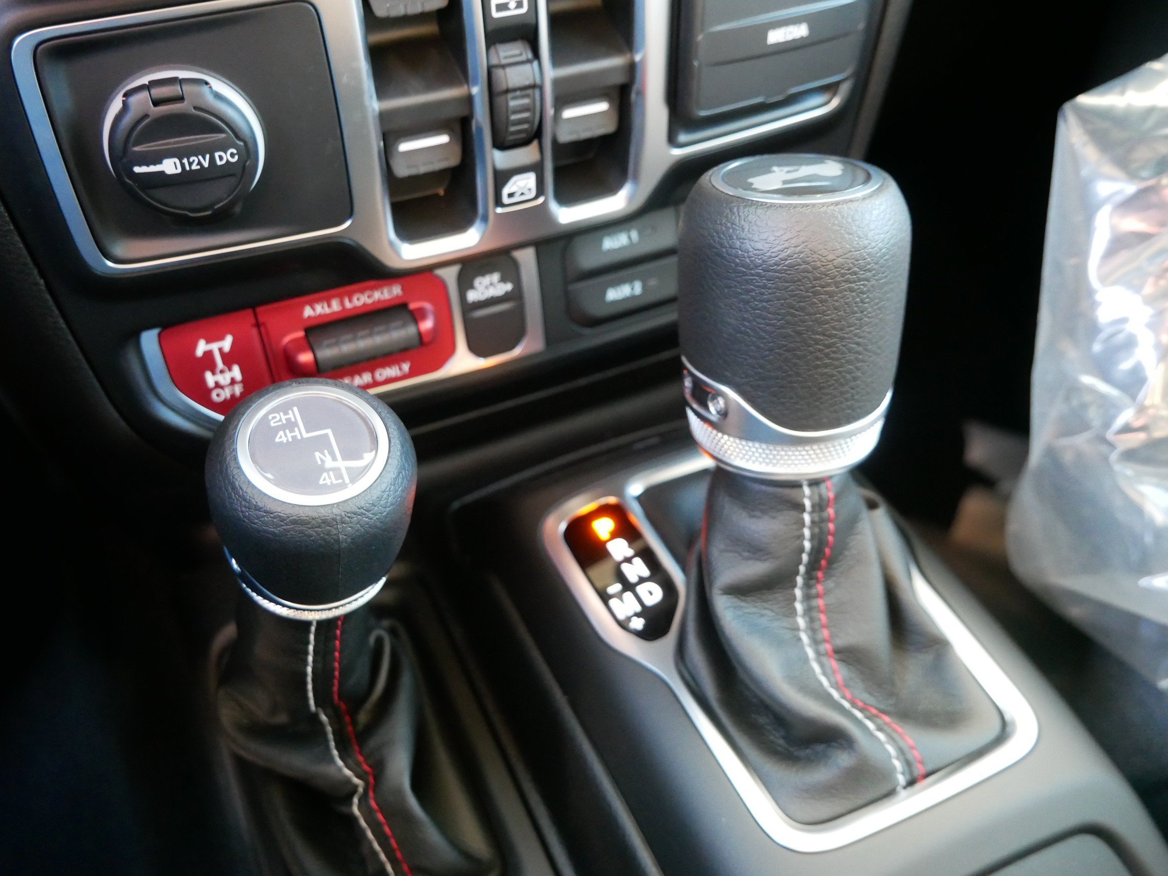 New 2026 Jeep Wrangler Unlimited Sport AWD/4WD image 19