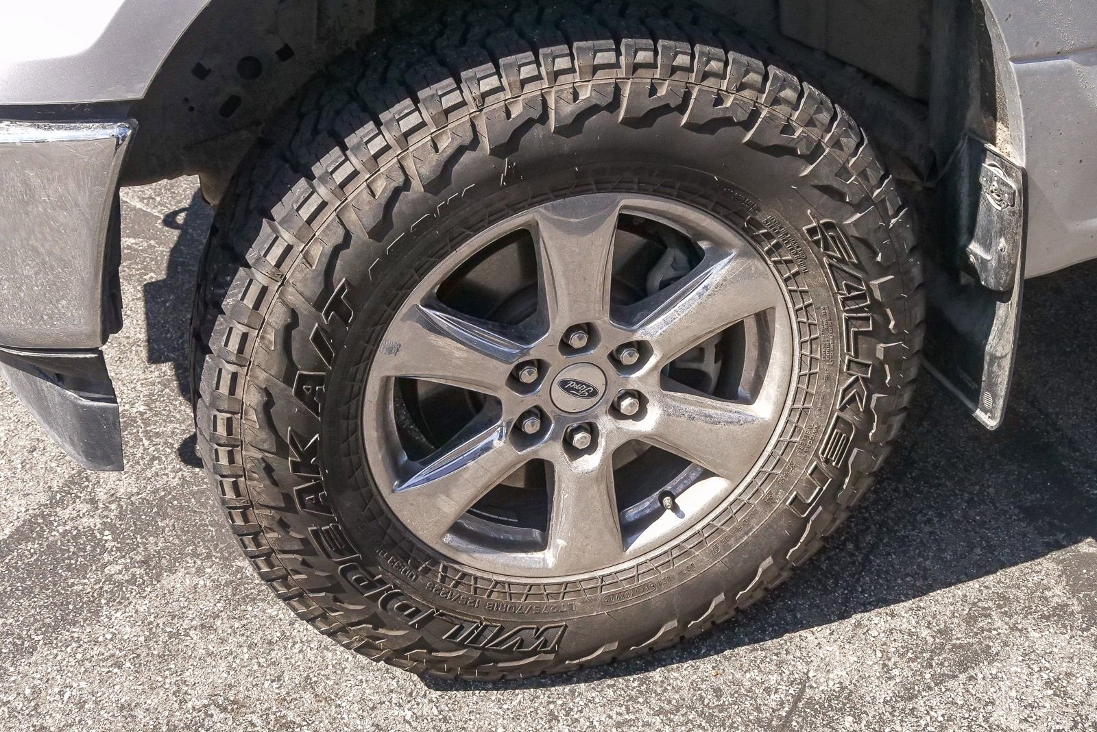 Used 2019 Ford F150 XLT w/ Equipment Group 302A Luxury AWD/4WD image 5