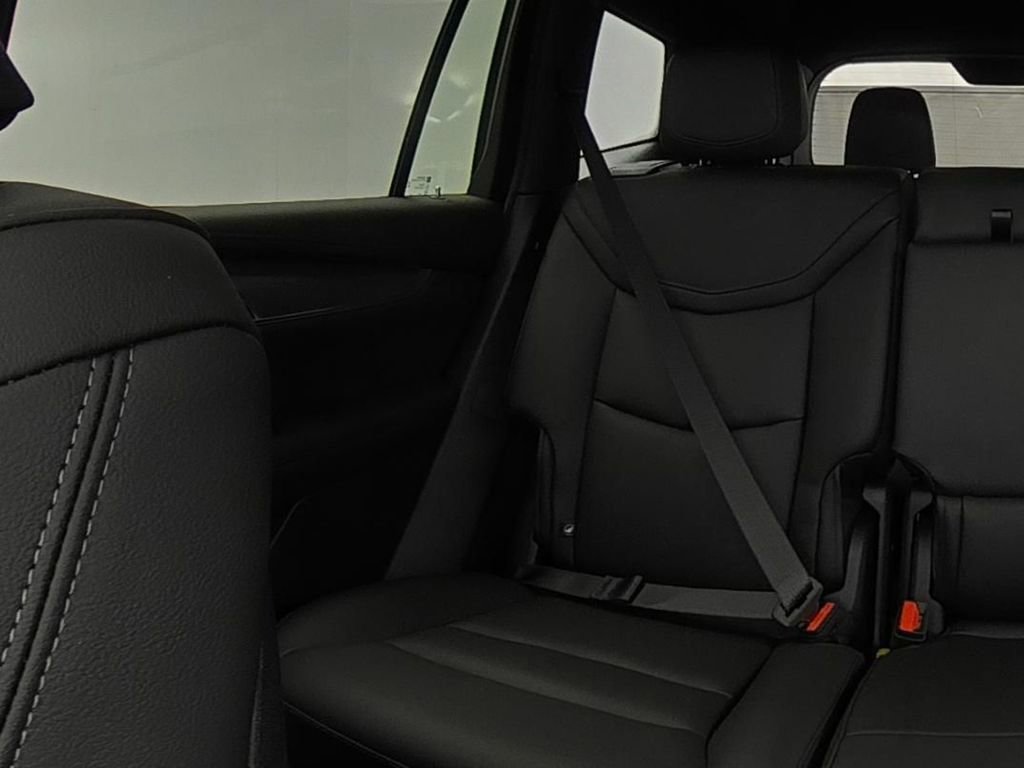 New 2025 Cadillac XT6 Luxury w/ LPO, Floor Liner Package AWD/4WD image 16