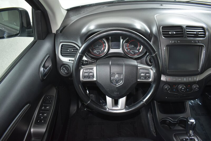 Used 2019 Dodge Journey Crossroad image 9