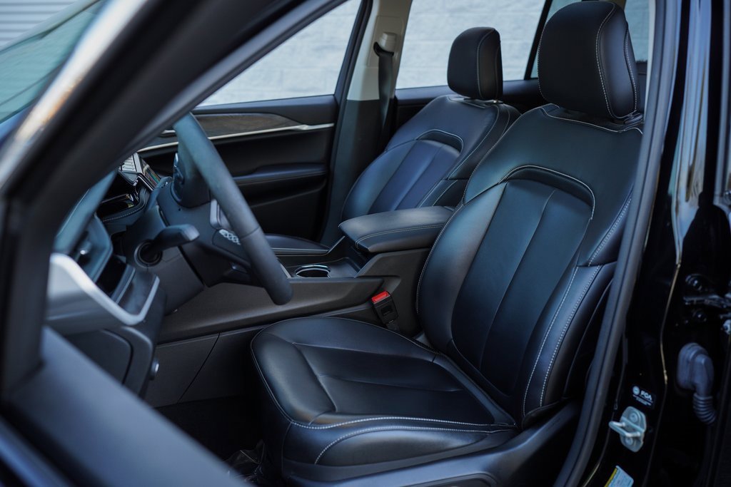 Used 2023 Jeep Grand Cherokee 4WD 4xe image 21