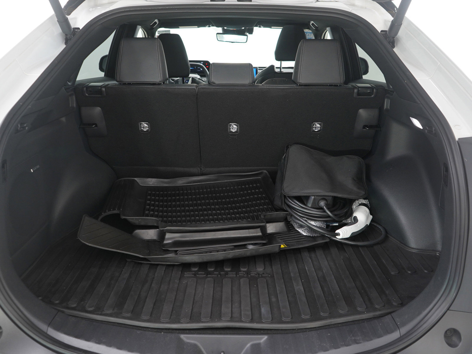 Used 2024 Subaru Solterra Touring w/ Touring Package image 17