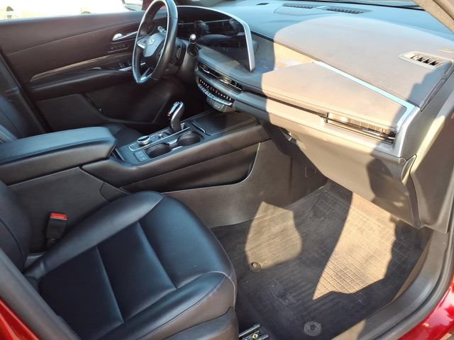 Used 2025 Cadillac XT4 Sport w/ Cold Weather Package FWD image 23