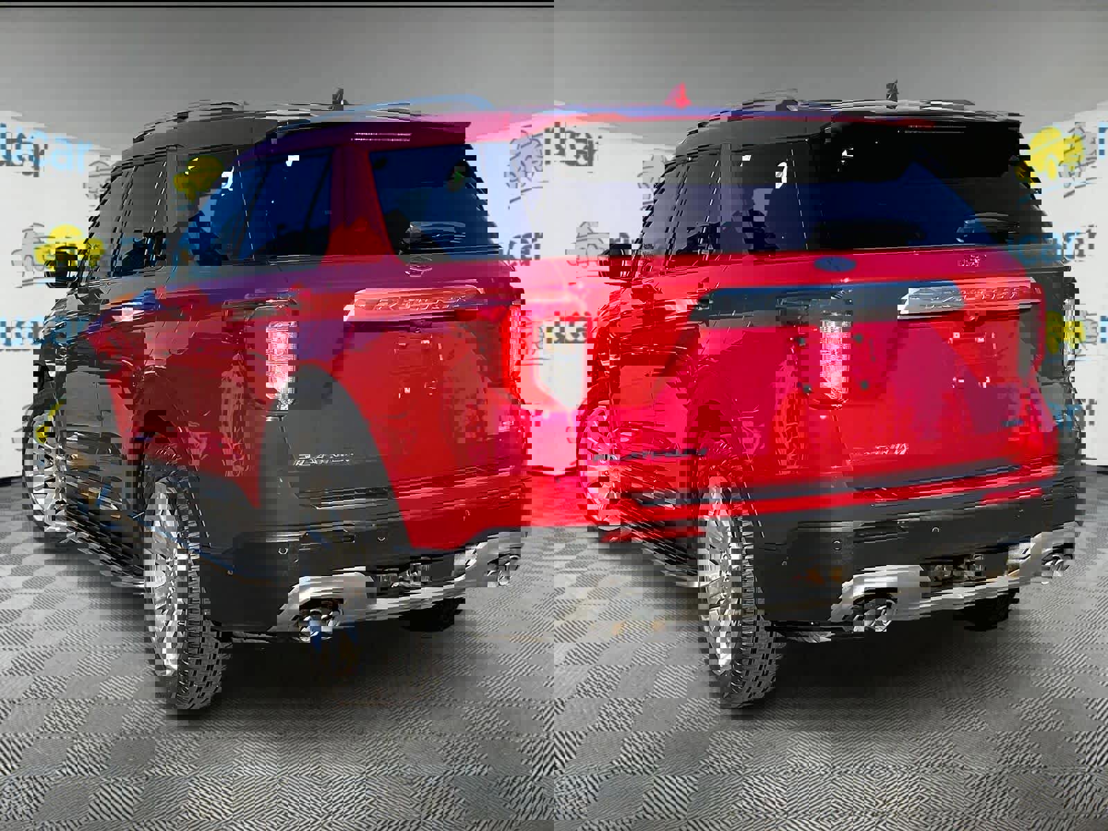 Used 2020 Ford Explorer Platinum w/ Premium Technology Package image 4