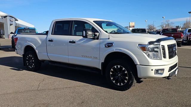 Used 2019 Nissan Titan PRO-4X w/ Pro-4x Convenience Package AWD/4WD image 2