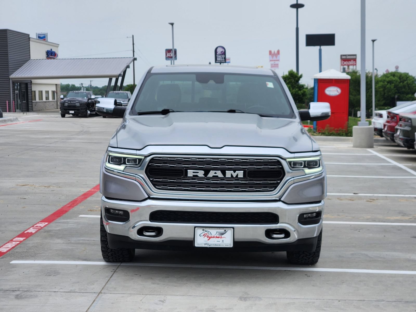 Used 2024 RAM 1500 Limited AWD/4WD image 6