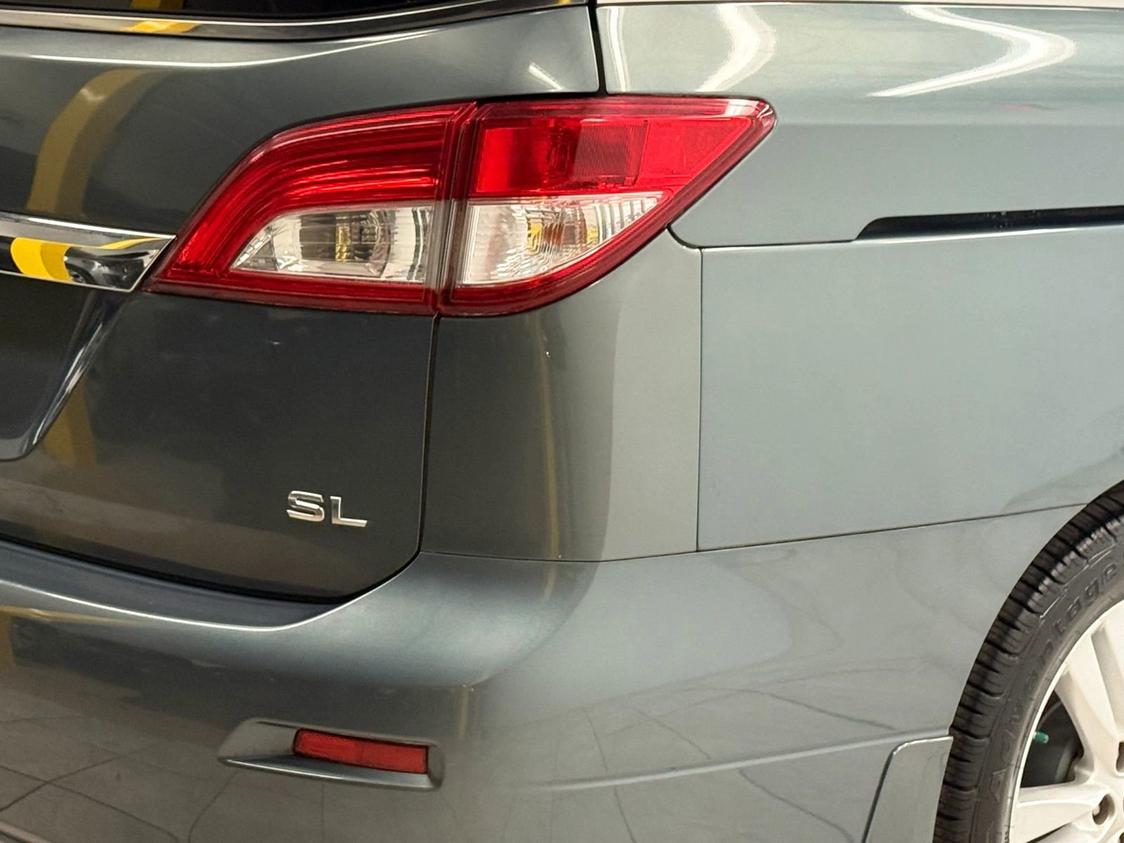 Used 2013 Nissan Quest SL image 10