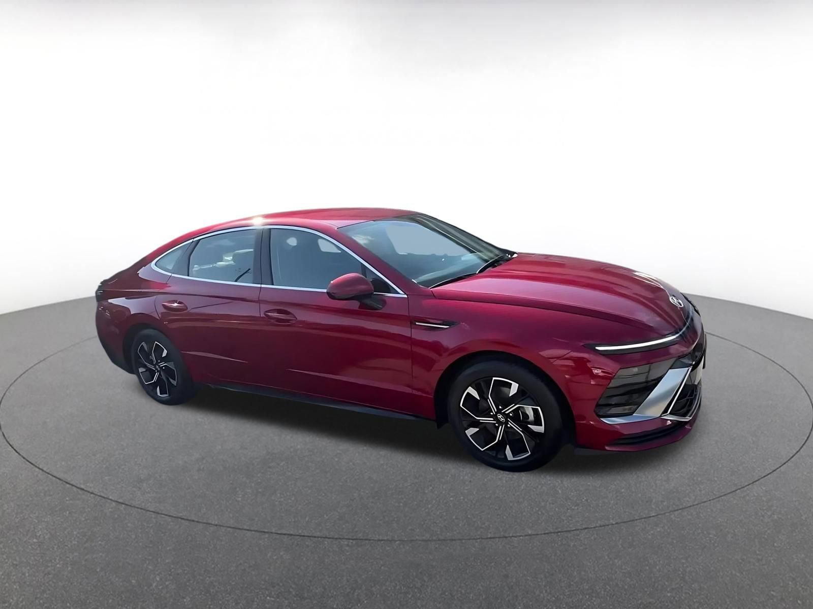 Used 2025 Hyundai Sonata SEL image 2