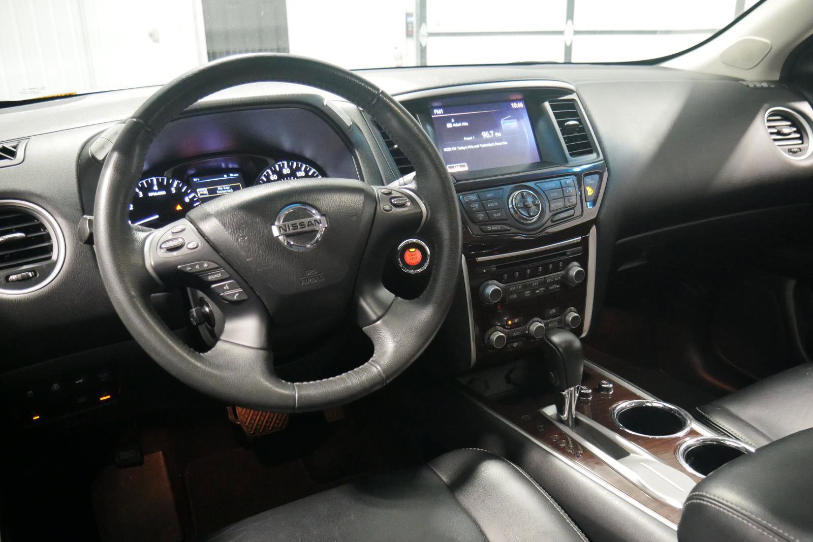 Used 2015 Nissan Pathfinder Platinum w/ Cargo Package image 14