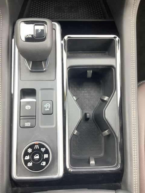 Used 2024 Nissan Pathfinder Platinum w/ Cargo Package AWD/4WD image 29