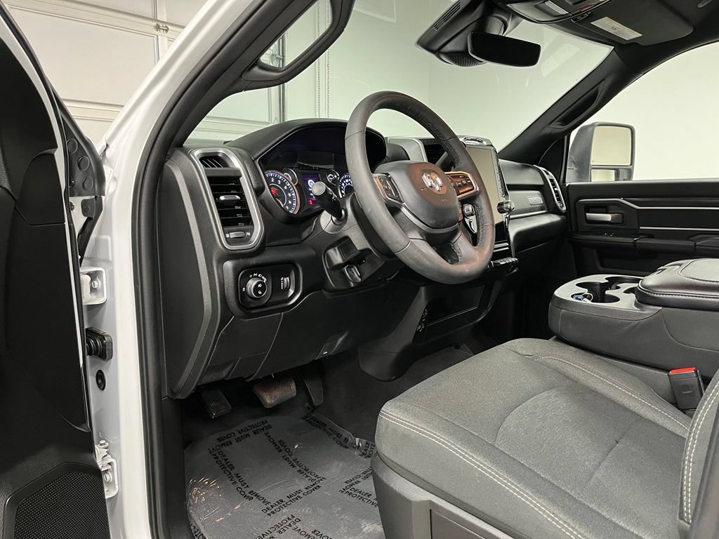 Used 2025 RAM 2500 Big Horn AWD/4WD image 20