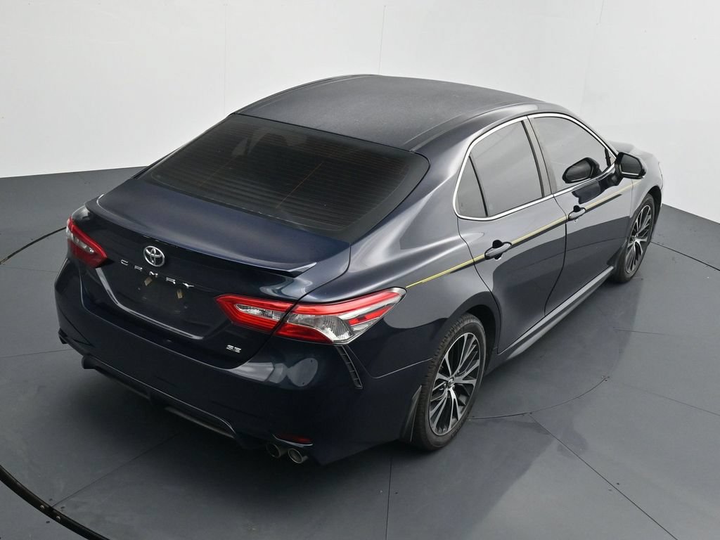 Used 2018 Toyota Camry SE w/ Convenience Package FWD image 15