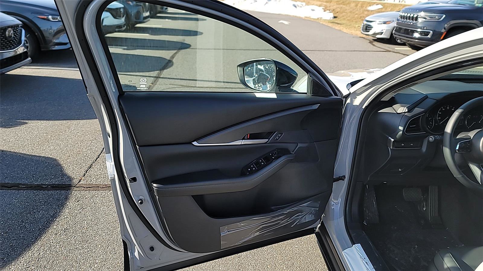 New 2025 MAZDA CX-30 AWD 2.5 S w/ Select Sport Pkg image 15