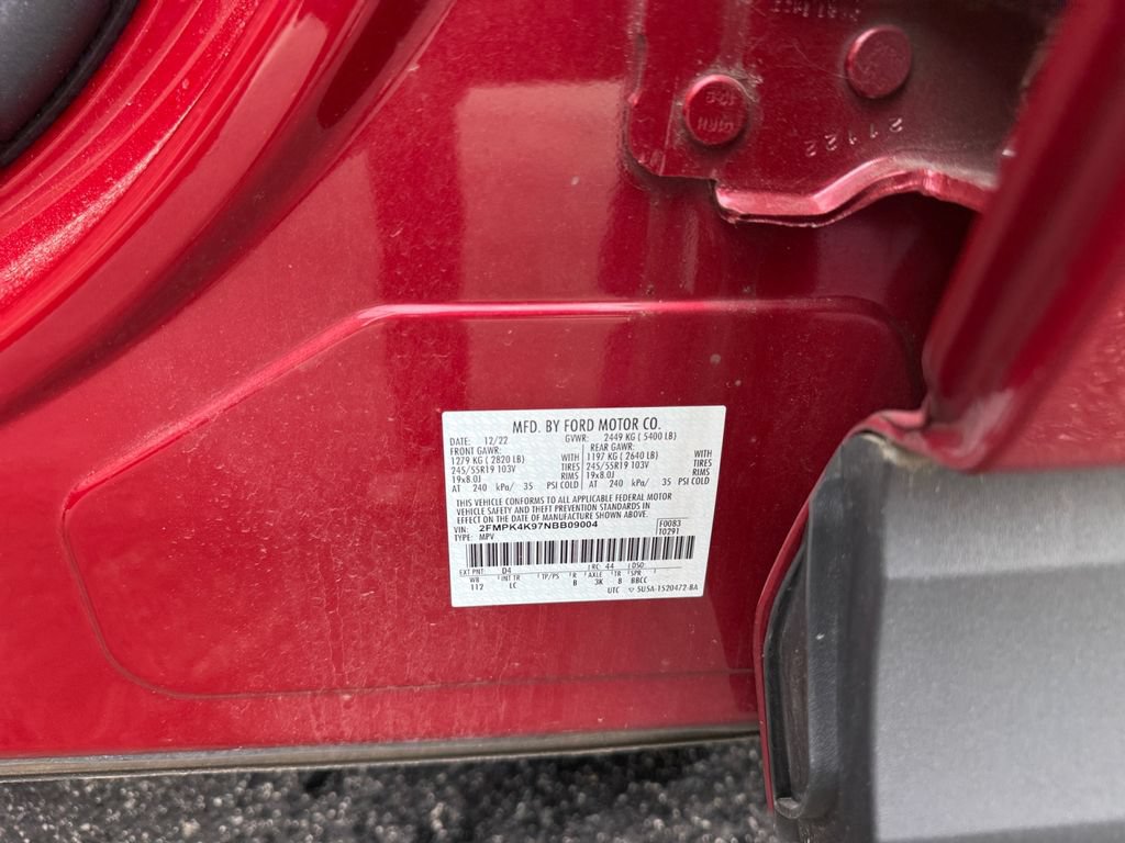 Certified 2022 Ford Edge Titanium AWD/4WD image 31